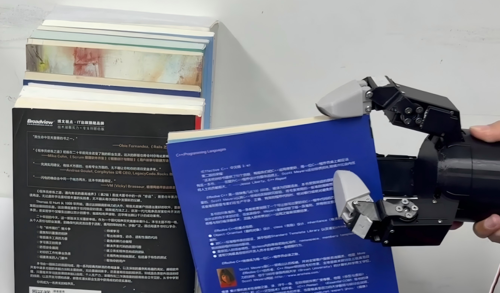 云相智能手执行书本抓取测试